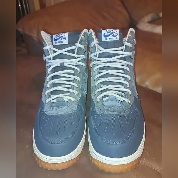 Nike Other - Nike Air Force 1 Premium Duckboot Anthracite